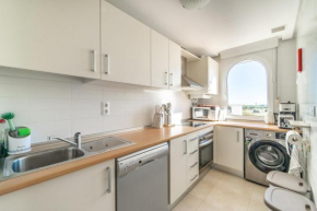 Penthouse with Large Terrace - SE731LT